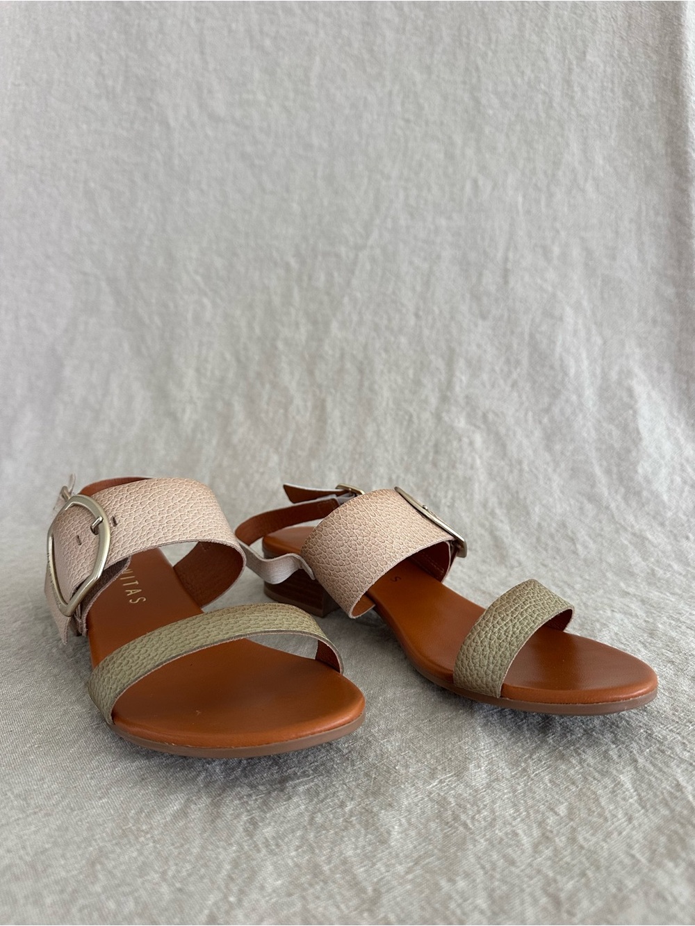 Hispanitas Women’s Two-Tone Leather Strap Sandals - Pink & Olive